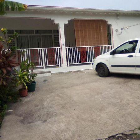 Villa Malou Chez Maryse Bouillante Bagian luar foto